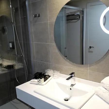 Apartahotel Center By Abba 4*