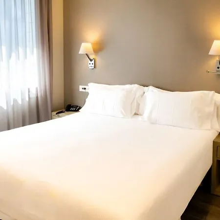 Lägenhetshotell Center By Abba 4*