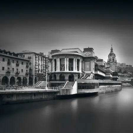 Center By Abba 4*