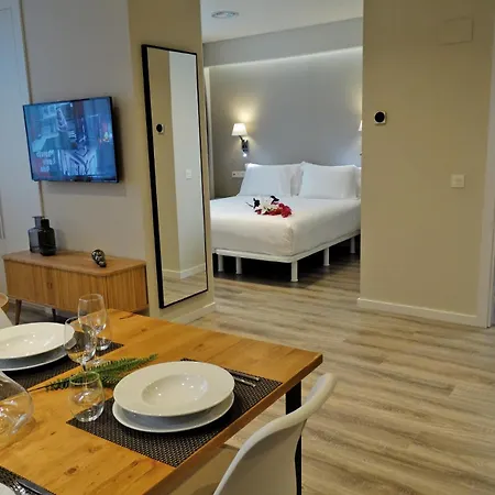 Апарт-готель Center By Abba 4*